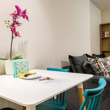 Toni'S Studio Syntagma, 1 Min From Metro Station Athen Exterior foto